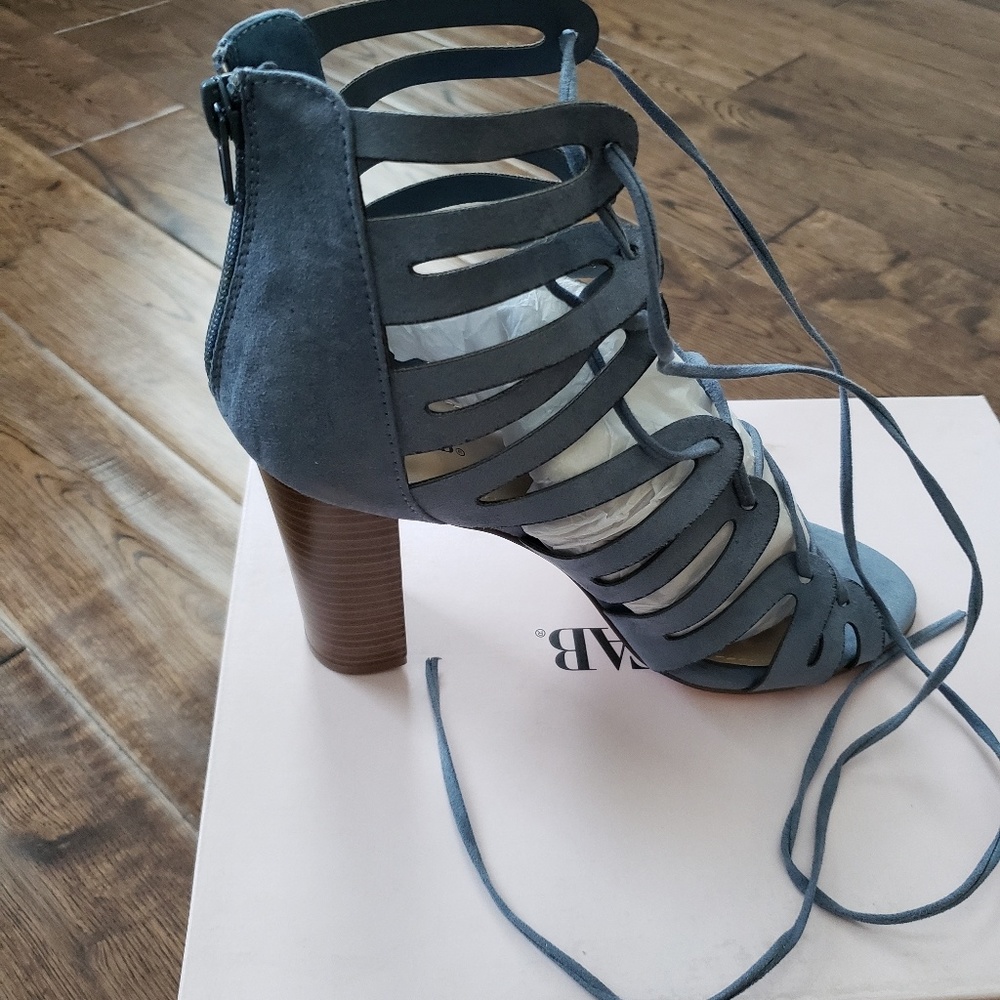 Tie up heels- Chunky heel